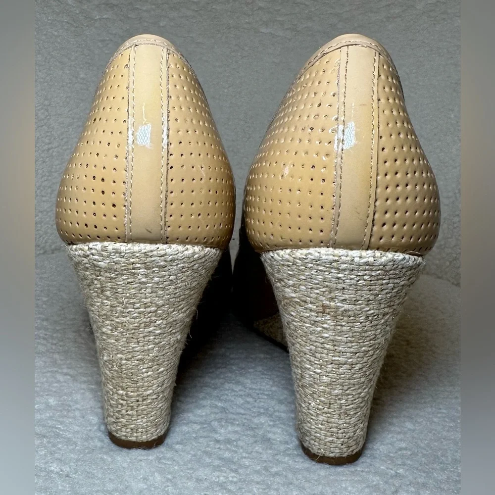Lilly Pulitzer wedge peep toe heel shoes tan beige espadrille summer‎ beach 8.5